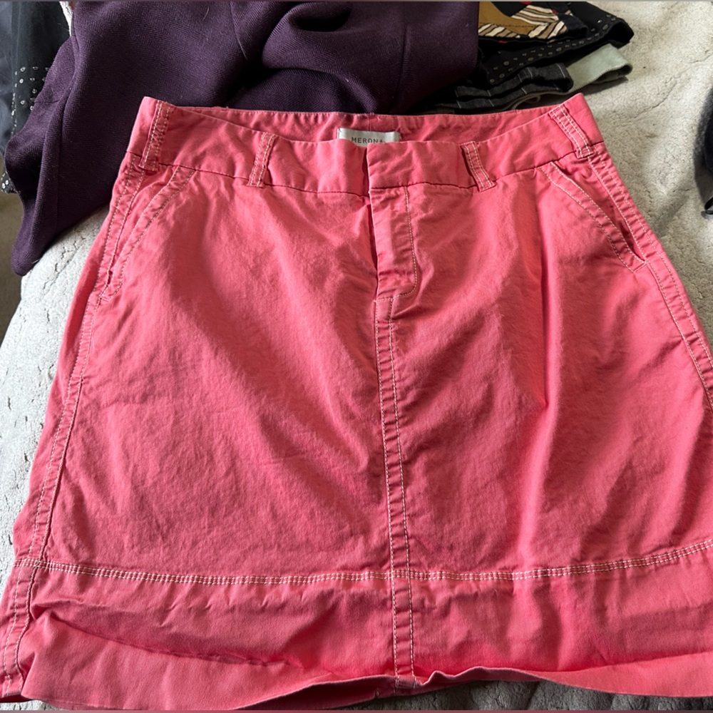 Fun casual salmon pink skirt